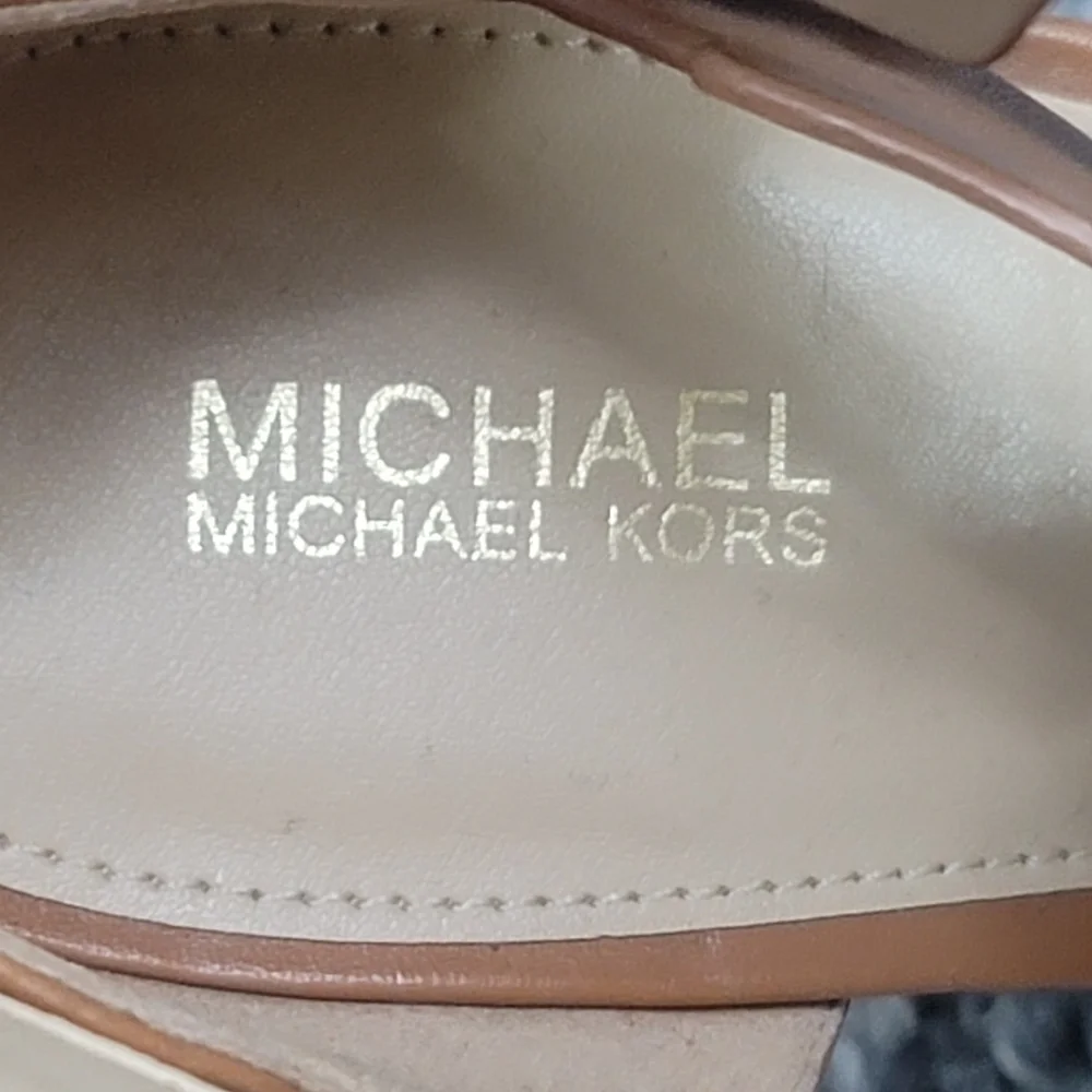 Michael Kors open toe heels 👠